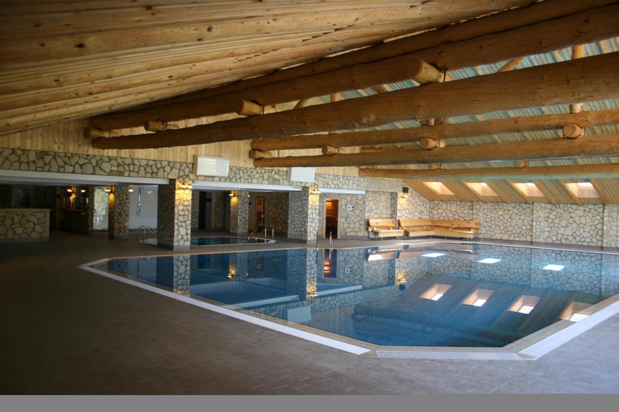 Cheile Gradistei Fundata Resort エクステリア 写真