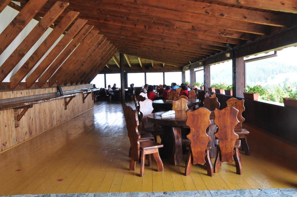 Cheile Gradistei Fundata Resort エクステリア 写真